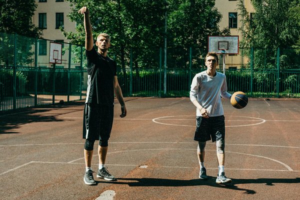 Comment impliquer les parents dans le développement des jeunes joueurs de basket ?