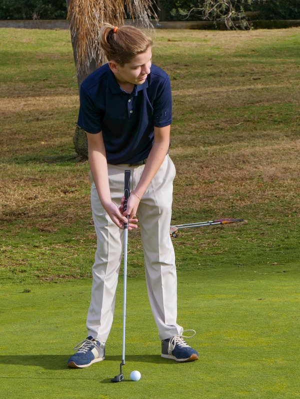 Découvrez notre sélection de pantalons de golf pour homme